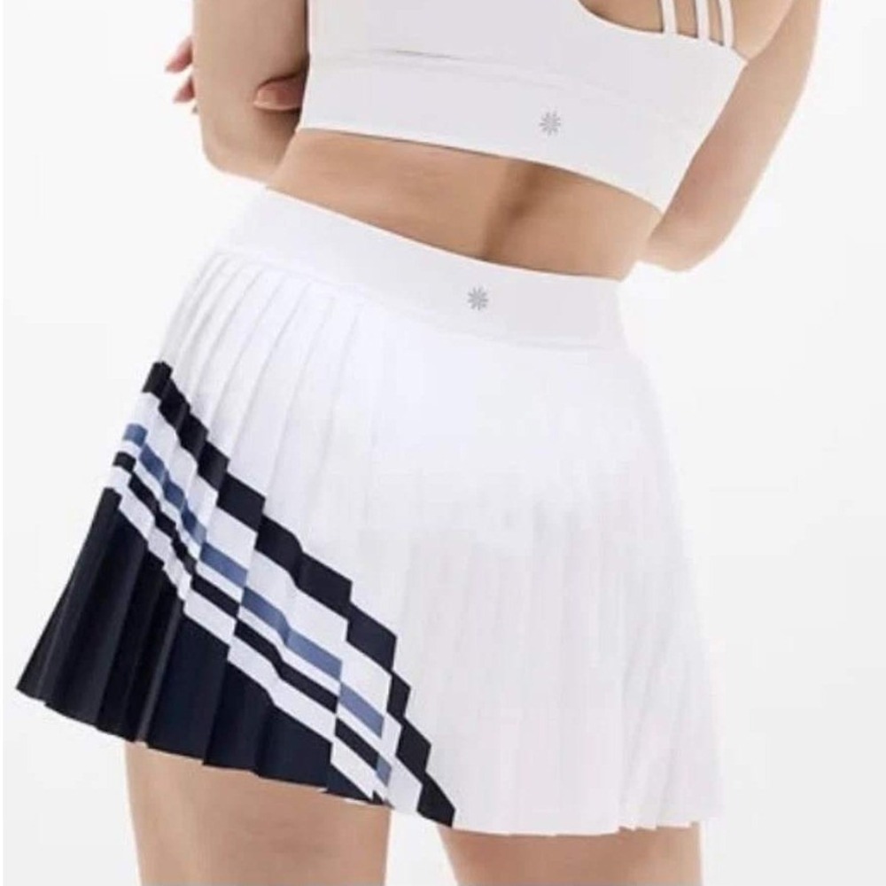 Athleta Match Point Pleated Colorblock Skort Womens M White/Navy Tennis Golf NEW - Picture 3 of 10